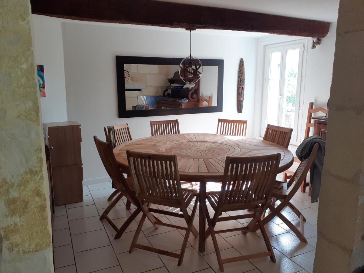 Chez Jeanfi Bed & Breakfast Fronsac  Luaran gambar