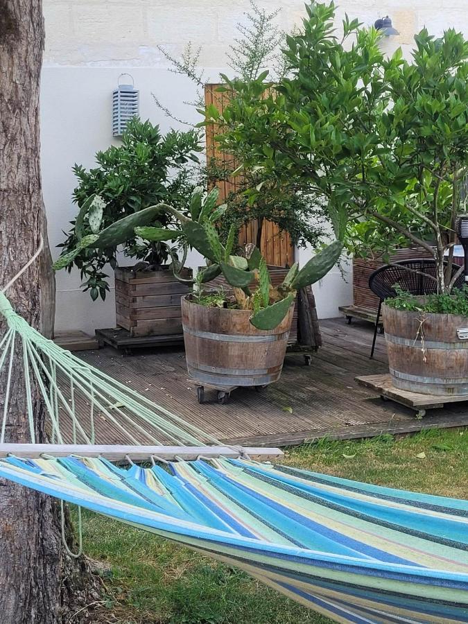 Chez Jeanfi Bed & Breakfast Fronsac  Luaran gambar