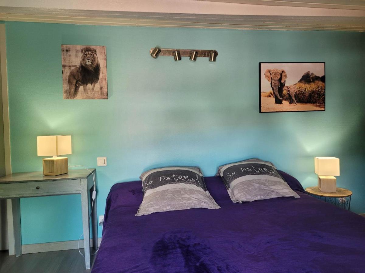 Chez Jeanfi Bed & Breakfast Fronsac  Luaran gambar